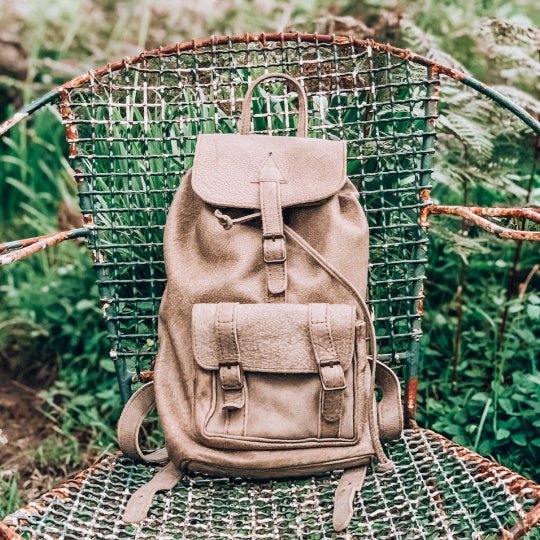 Rucksack in Grey-ish Taupe Boulder Leather | Leather Rucksacks | ROWDY